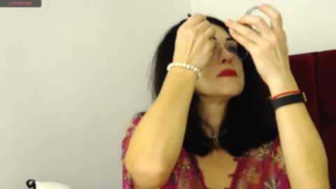 Snapshot of monicaluxxx chatting on November 15, 11:40 am monicaluxxx online show from November 15, 11:40 am