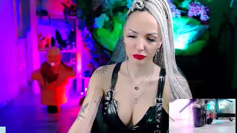 Monika online show from December 14, 10:42 am