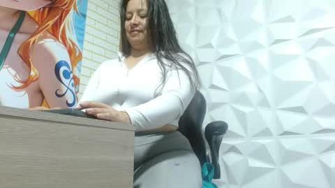 monickhotpri online show from May 20, 11:44 pm