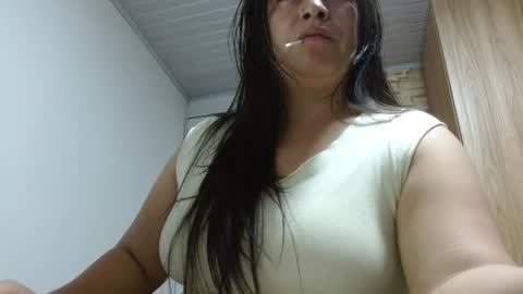 monickhotpri online show from July 17, 5:03 am