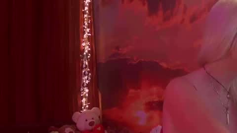 Monika    online show from December 1, 2:16 am