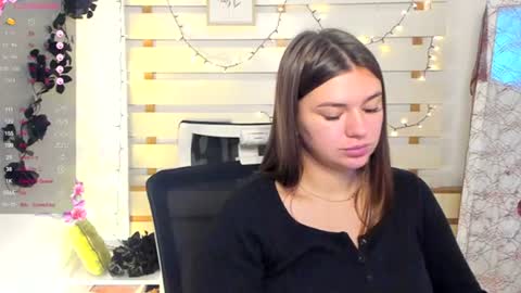 Monika online show from November 5, 1:55 pm