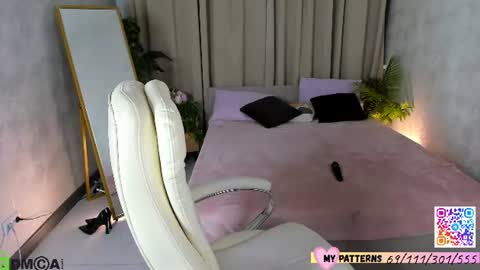 Snapshot of monikamartinez chatting on June 30, 4:02 am MoniKa online show from June 30, 4:02 am