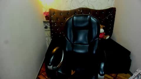 Snapshot of moniquehick chatting on March 14, 8:14 pm Monica online show from March 14, 8:14 pm