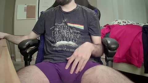 Snapshot of monkey_4u chatting on June 7, 4:33 pm monkey_4u online show from June 7, 4:33 pm