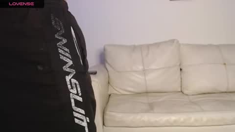 Snapshot of monkey_uchiha77 chatting on February 12, 3:34 am simon dice online show from February 12, 3:34 am