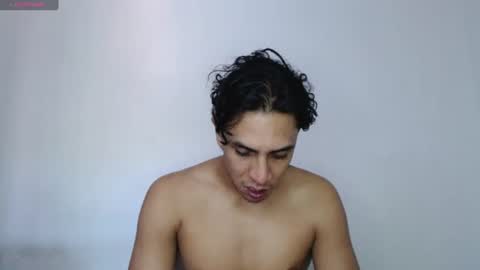 Snapshot of monkey_uchiha77 chatting on June 16, 8:00 pm simon dice online show from June 16, 8:00 pm
