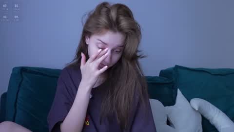 Snapshot of monnymoonn chatting on July 28, 9:15 am Mary online show from July 28, 9:15 am