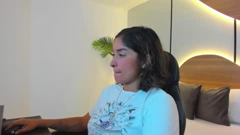 M O N S E  online show from September 30, 2:38 am