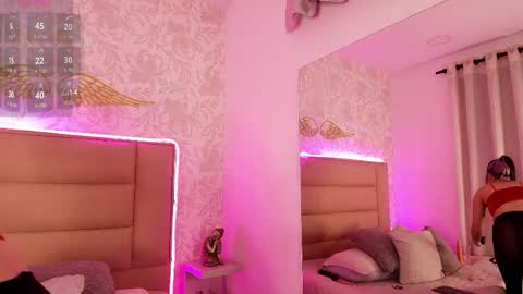 Adriana online show from April 28, 1:16 pm