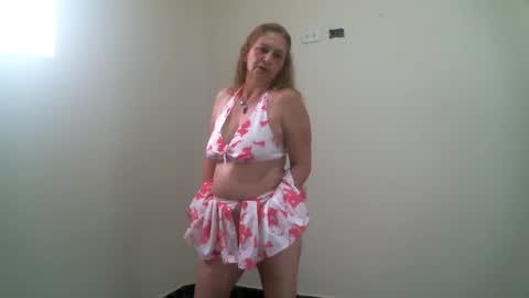 monserratsweet6 online show from September 16, 10:22 pm