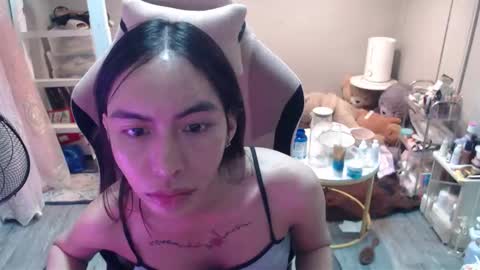 Snapshot of monstercockselfsuck chatting on January 9, 1:14 pm ELYSE A SIMPLE GIRL online show from January 9, 1:14 pm