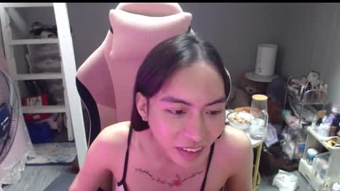 Snapshot of monstercockselfsuck chatting on January 10, 11:56 am ELYSE A SIMPLE GIRL online show from January 10, 11:56 am