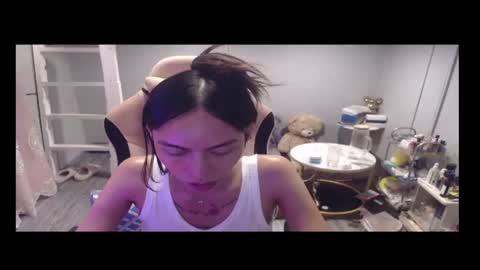 Snapshot of monstercockselfsuck chatting on February 19, 10:55 am ELYSE A SIMPLE GIRL online show from February 19, 10:55 am