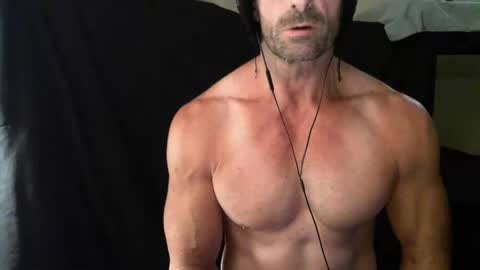 Snapshot of monsterdildos chatting on March 9, 2:29 am monsterdildos online show from March 9, 2:29 am