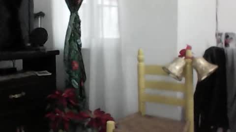 Snapshot of monty326 chatting on December 31, 12:11 am monty326 online show from December 31, 12:11 am