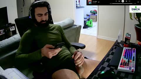 Snapshot of montygoon chatting on January 7, 12:45 am montygoon online show from January 7, 12:45 am