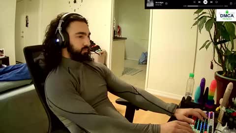 Snapshot of montygoon chatting on March 11, 12:11 am montygoon online show from March 11, 12:11 am