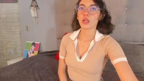 Elizabeth  online show from September 24, 5:16 pm