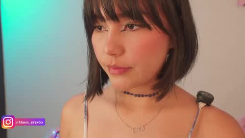Snapshot of moon_eyess chatting on April 19, 2:22 am Im a independent model Welcome online show from April 19, 2:22 am