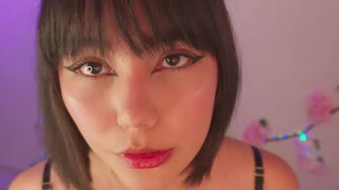 Snapshot of moon_eyess chatting on April 22, 2:14 am Im a independent model Welcome online show from April 22, 2:14 am