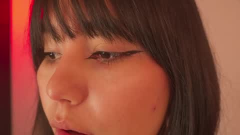 Snapshot of moon_eyess chatting on April 24, 4:42 pm Im a independent model Welcome online show from April 24, 4:42 pm