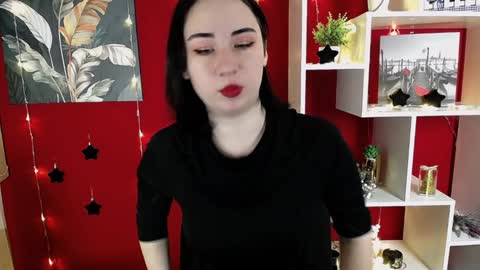 Snapshot of moon_foxy_ chatting on December 7, 3:19 pm Diana online show from December 7, 3:19 pm