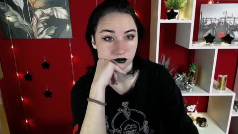 Snapshot of moon_foxy_ chatting on December 12, 4:21 pm Diana online show from December 12, 4:21 pm