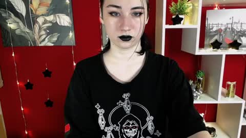 Snapshot of moon_foxy_ chatting on December 12, 7:26 pm Diana online show from December 12, 7:26 pm