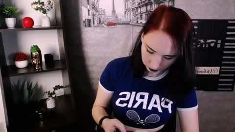 Snapshot of moon_foxy_ chatting on November 4, 10:42 pm Diana online show from November 4, 10:42 pm