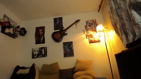 Luna online show from February 24, 11:19 pm