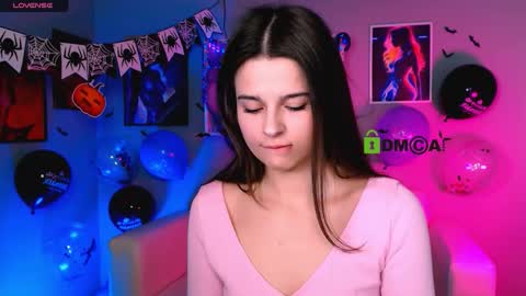moon_sana online show from October 22, 1:44 pm