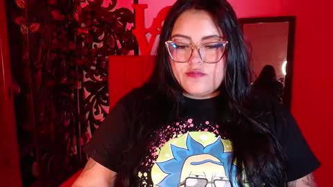 moon_sunflowers online show from December 14, 11:20 pm