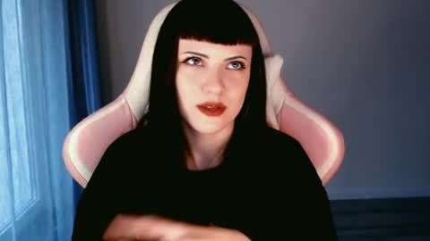 Snapshot of moon_velvet chatting on April 30, 4:13 pm sophie online show from April 30, 4:13 pm