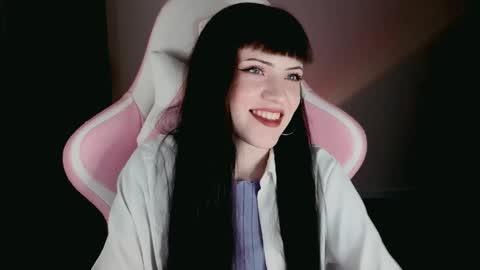 Snapshot of moon_velvet chatting on May 30, 9:01 pm sophie online show from May 30, 9:01 pm