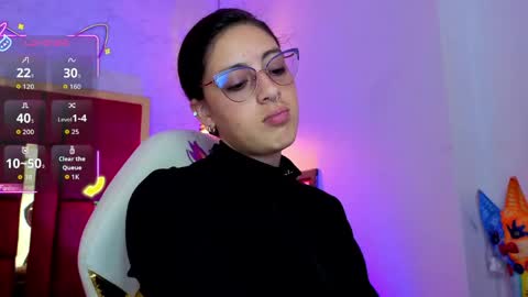 Snapshot of moon_winy chatting on May 23, 11:25 am Winy online show from May 23, 11:25 am