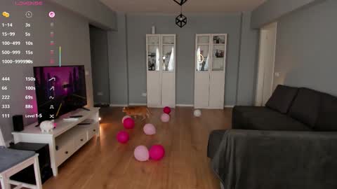 Anna online show from March 6, 7:38 am