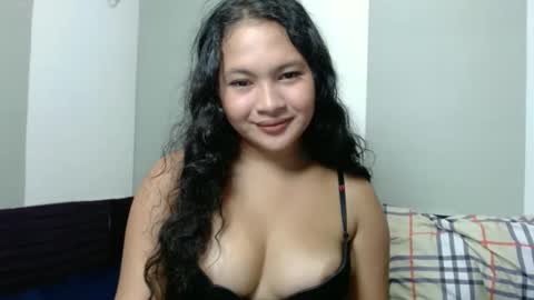 Snapshot of moonlight_xxx chatting on September 16, 1:45 pm moon online show from September 16, 1:45 pm