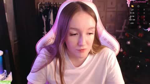 Snapshot of moonlish_siren chatting on January 26, 9:51 pm Katrin online show from January 26, 9:51 pm