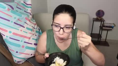 Moon Woman online show from April 28, 7:57 am