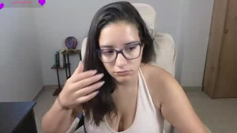 Snapshot of moonwoman_ chatting on June 28, 3:07 pm Moon Woman online show from June 28, 3:07 pm