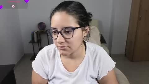 Snapshot of moonwoman_ chatting on July 25, 2:42 am Moon Woman online show from July 25, 2:42 am