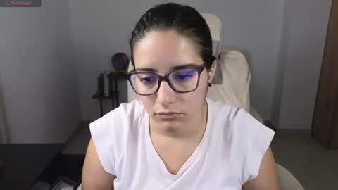 Snapshot of moonwoman_ chatting on July 28, 3:24 am Moon Woman online show from July 28, 3:24 am