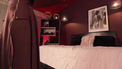 Snapshot of moony_14 chatting on March 6, 12:23 pm Michelle online show from March 6, 12:23 pm