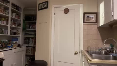 Moon online show from March 4, 2:06 am