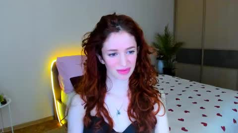 Snapshot of mooonlightsky chatting on June 5, 2:18 am Charli online show from June 5, 2:18 am