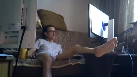 Snapshot of moovurey16 chatting on June 14, 12:51 pm Alex online show from June 14, 12:51 pm