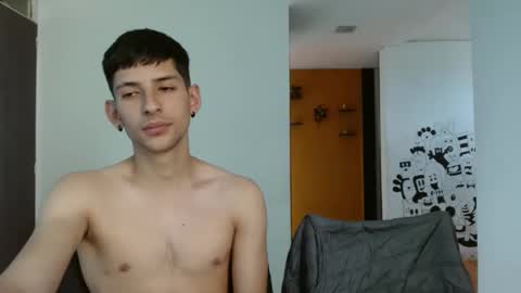 Snapshot of mor_tokens_mor_hot chatting on January 9, 5:43 pm Sebas y Gaby online show from January 9, 5:43 pm