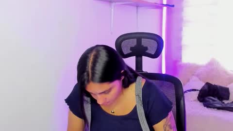 morena_rodriguez_9 online show from November 4, 7:13 pm