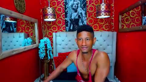 Snapshot of morenoblack23cm chatting on February 13, 4:03 pm duohot23 online show from February 13, 4:03 pm